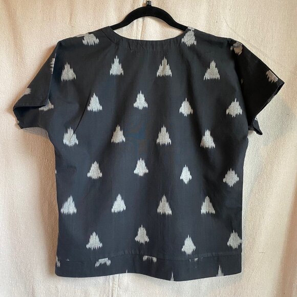 Fair Trade Genuine Ikat 100% Cotton Pullover Women's Shirt Small Passion Lilie - Picture 5 of 11